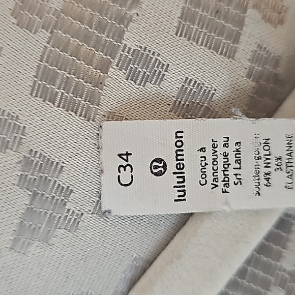 Lululemon bra - Picture 5 of 6